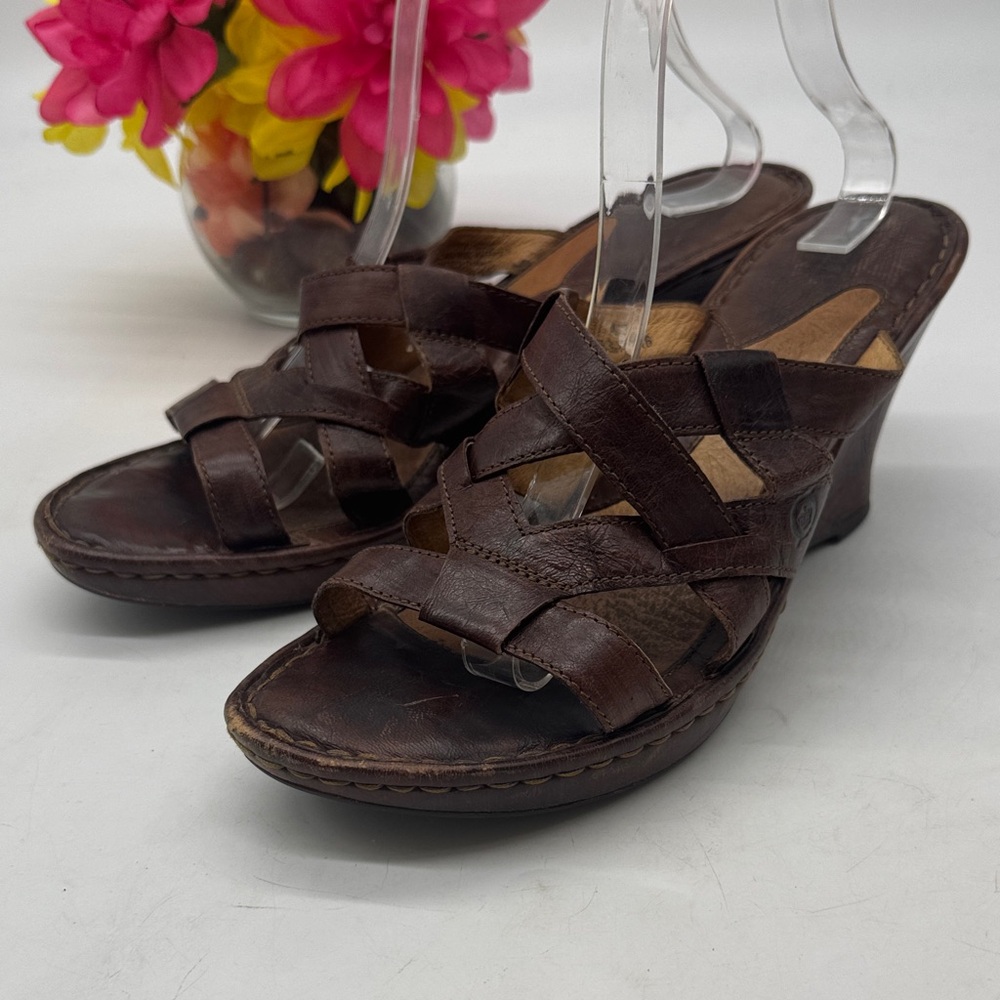 Born Brown Woven Leather Wedge Sandals Size 11 MCW9620B